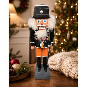 Erzgebirge East German Wooden Nutcracker Soldier Christmas‎ Collectible